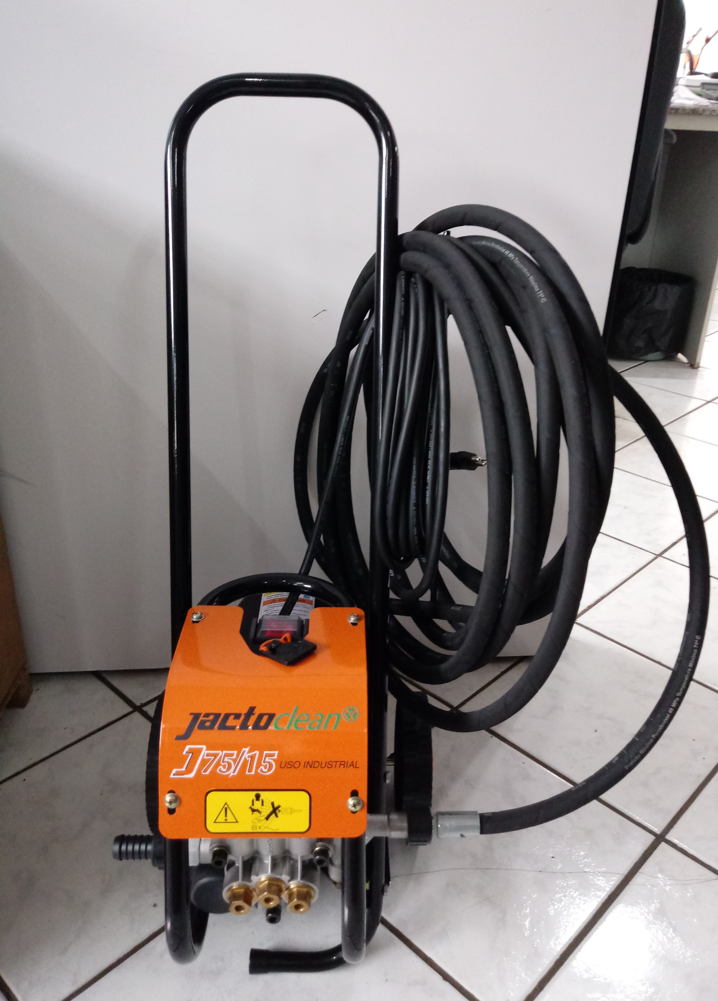 LAVADORA JACTO INDUSTRIAL J75